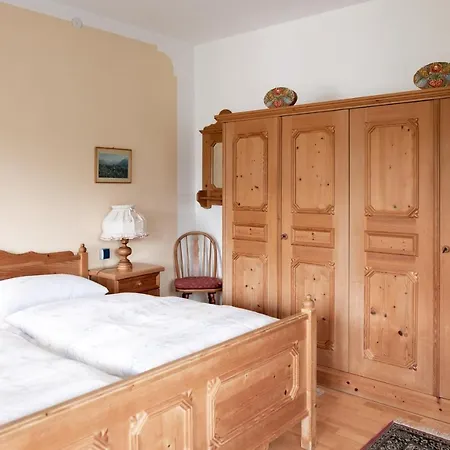 Haus Am Berg Apartment